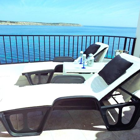 Seafront Apartment Terrace, Lounger & Panoramic Ocean Views Mellieha Exterior photo
